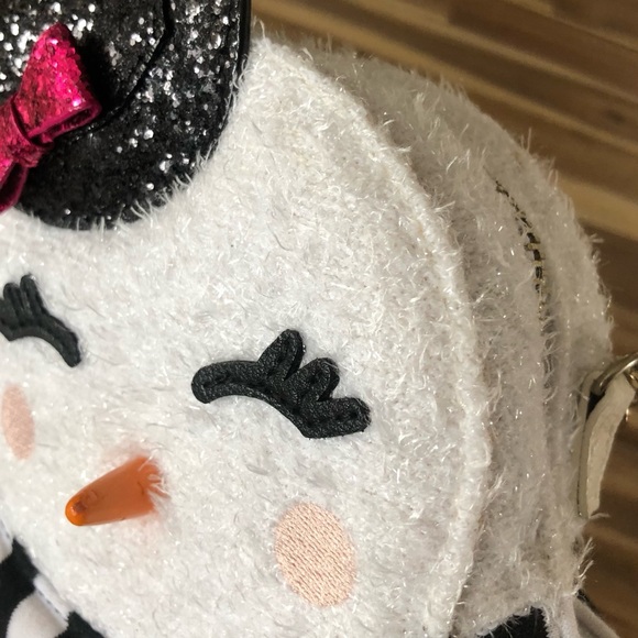 Betsey Johnson snow gal mini crossbody bag New without tag - Picture 11 of 13